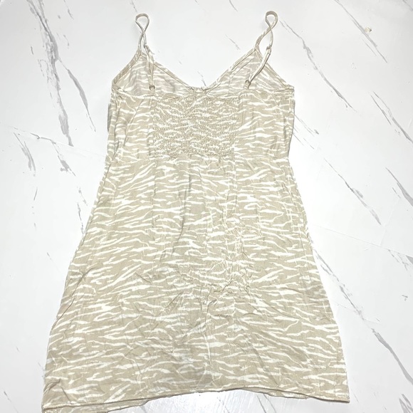Abercrombie & Fitch Nude Beige Slip On Mini Dress Size Medium - Picture 5 of 9